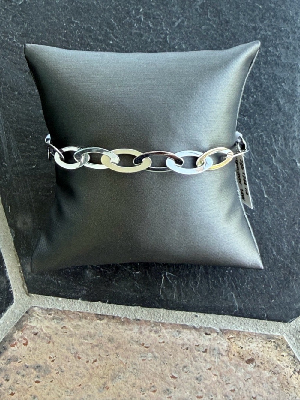 14kt White Gold marquise shaped Chain Link Bracelet 7” long